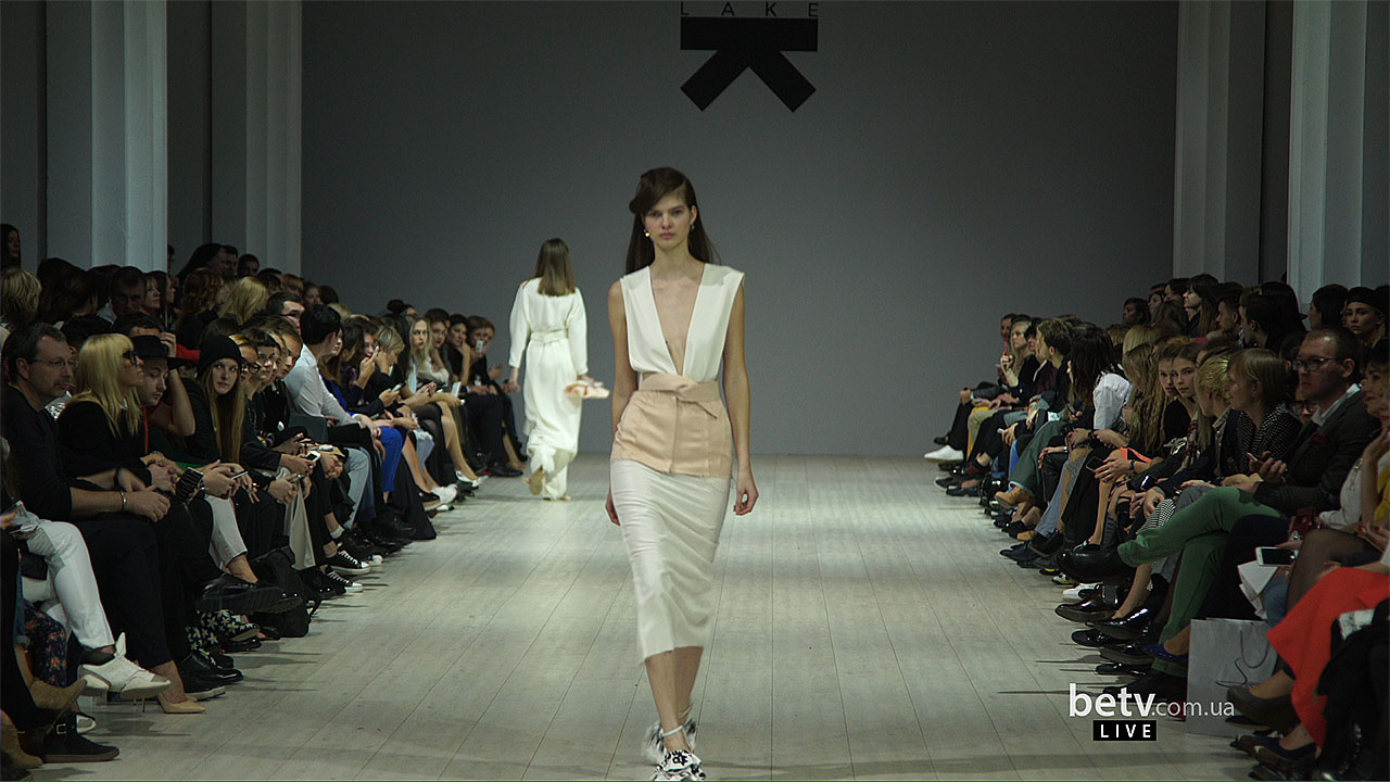 LAKE STUDIO. Показ коллекции SS на 37 Ukrainian Fashion Week