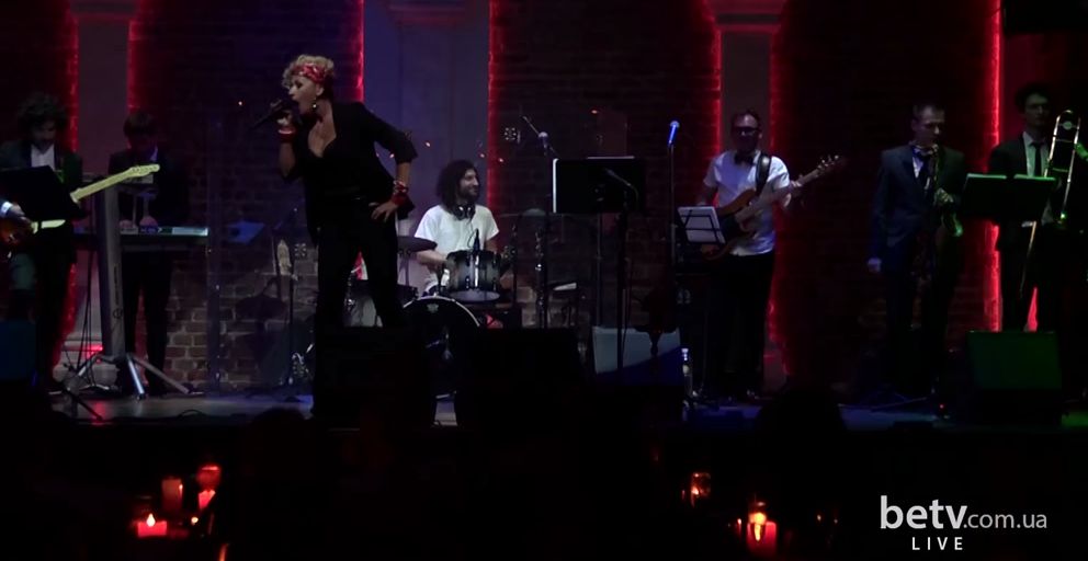 Olga Neka –  Fire. Live Show “Клуб Благородных Певиц”