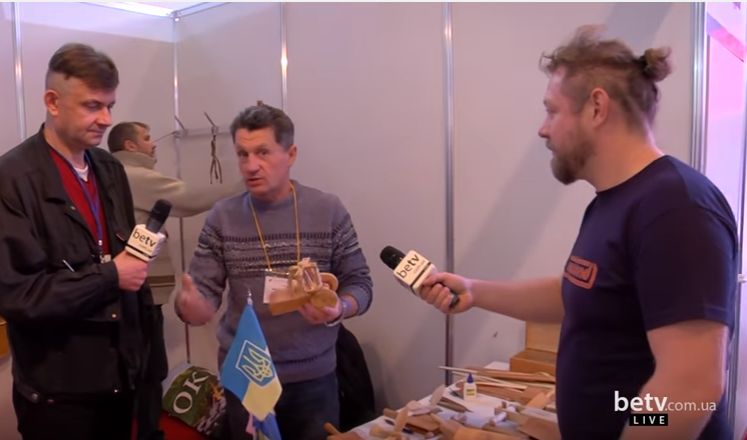 Сергій Святний. Майстер народних інструментів