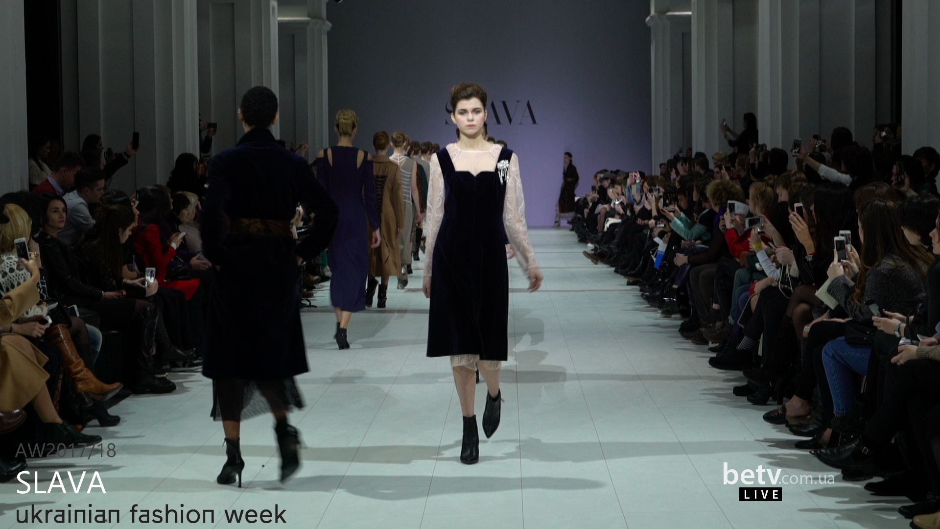 SLAVA. Показ коллекции AW 2017-18 на 40 Ukrainian Fashion Week