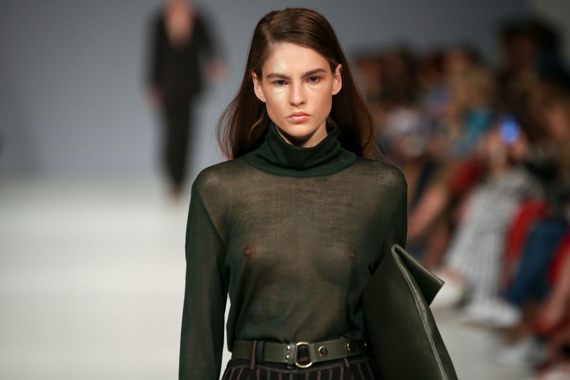 Iva NEROLLI. Показ коллекции SS18 на 41 Ukrainian Fashion Week