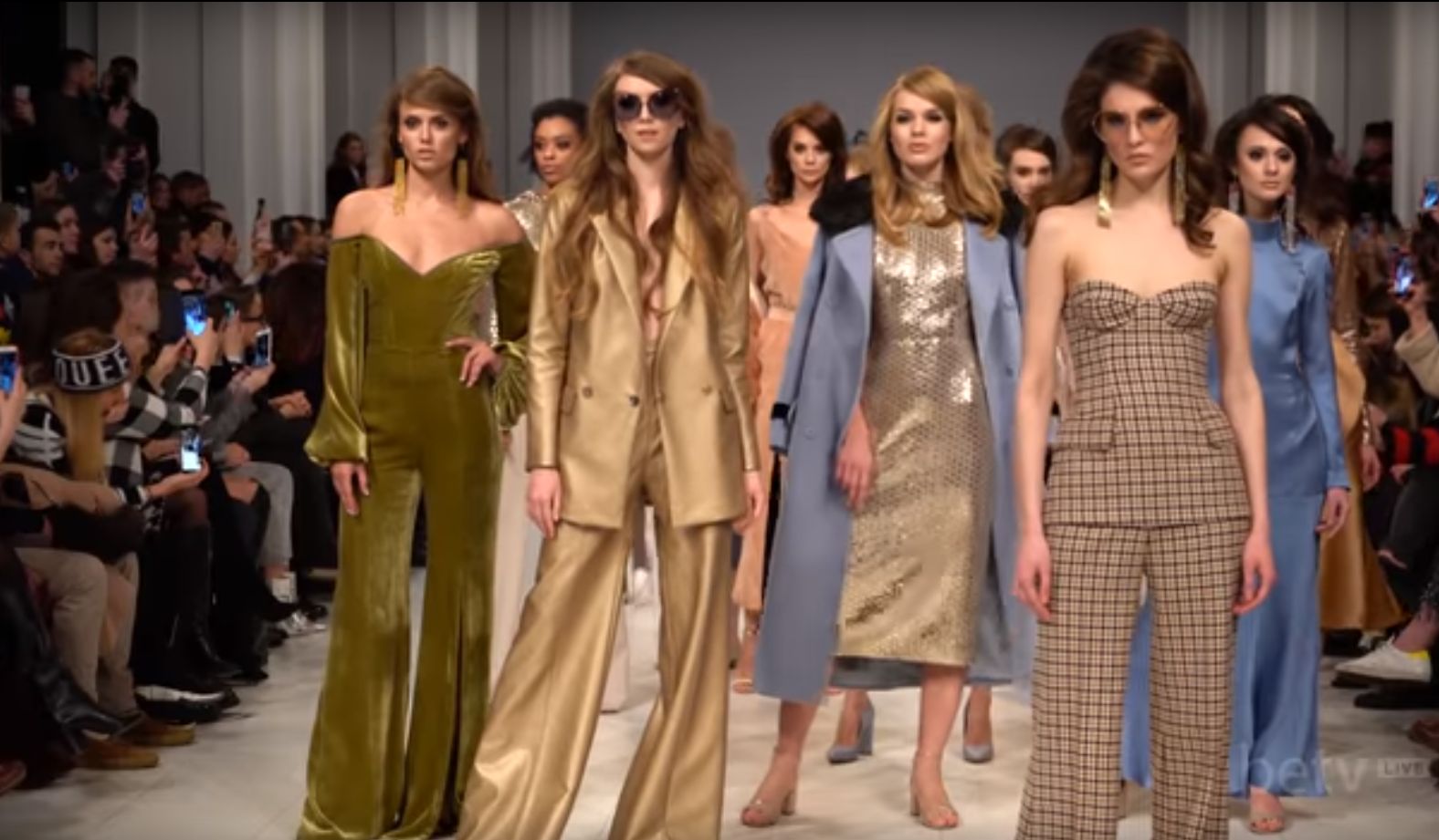 Elena BURBA. Показ коллекции FW18-19 на 42 Ukrainian Fashion Week